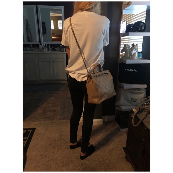 🔴SOLD🔴Authentic CHANEL Beige Tote with Bag Charm - Picture 14 of 16